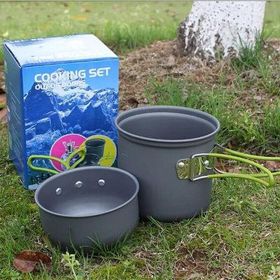 Een handige niet-stick pot set voor koken en kamperen