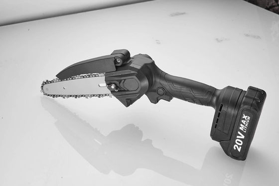 130 mm draagbare elektrische handzaag met ketting, draadloze mini-kettingzaag voor hout snijden DFG4563